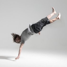 Breakdance frenchie 3 — figure reference